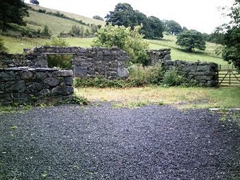 Pen-Isa'R-Llan Farm Llanfor Exterior foto