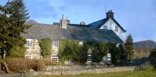 Pen-Isa'R-Llan Farm Llanfor Exterior foto